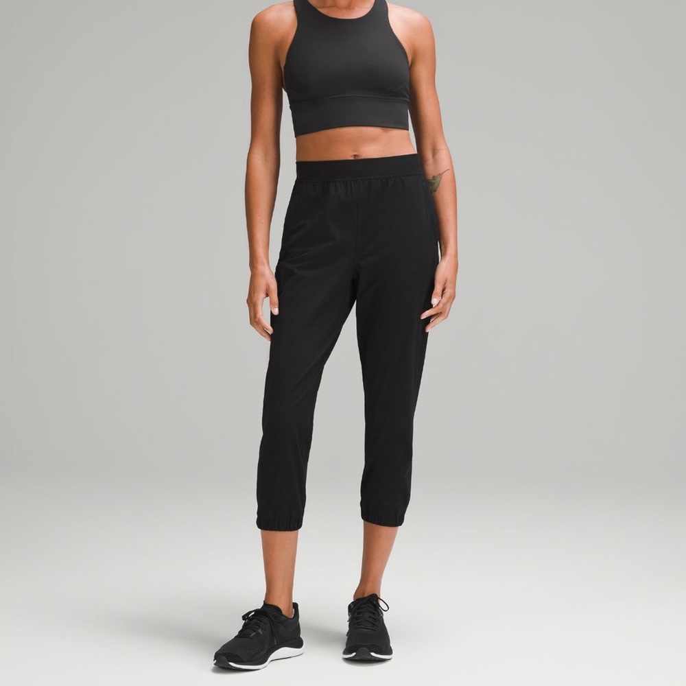 Lululemon Adapt State Cropped Jogger 23in